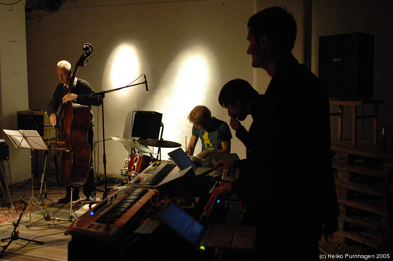 The Stoner + Forss + Borg @ Forum Kultur, Stockholm 2005-09-16 - dsc_8037.jpg - Photo: Heiko Purnhagen 2005
