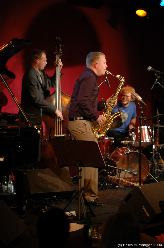 Yun Kan 5 @ Fasching, Stockholm 2004-11-12 - dsc_3176.jpg - Photo: Heiko Purnhagen 2004